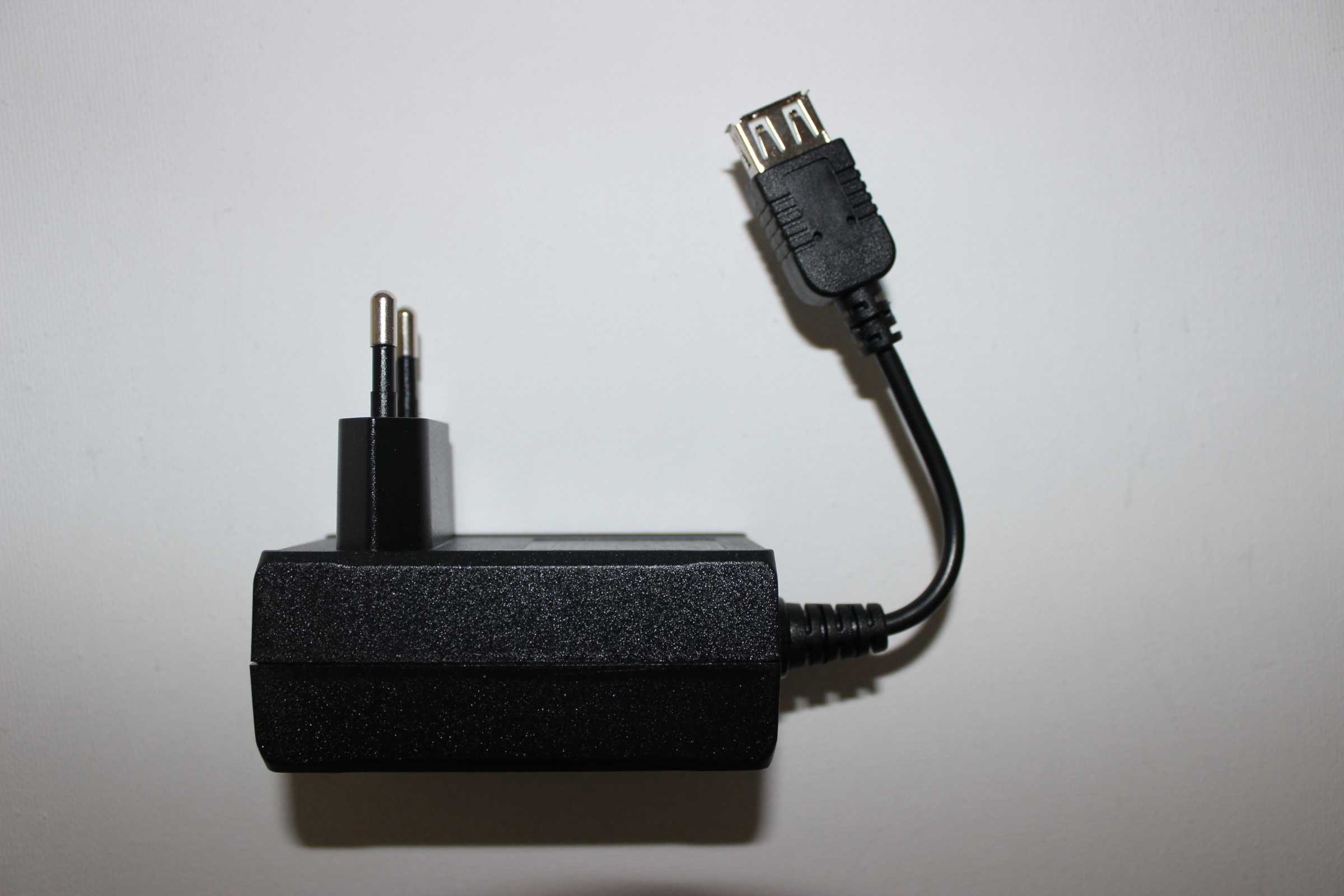 Chihiros Netzteil 5V USB 3A für Magnetic Light, Cooling Fan, Doctor uvm.